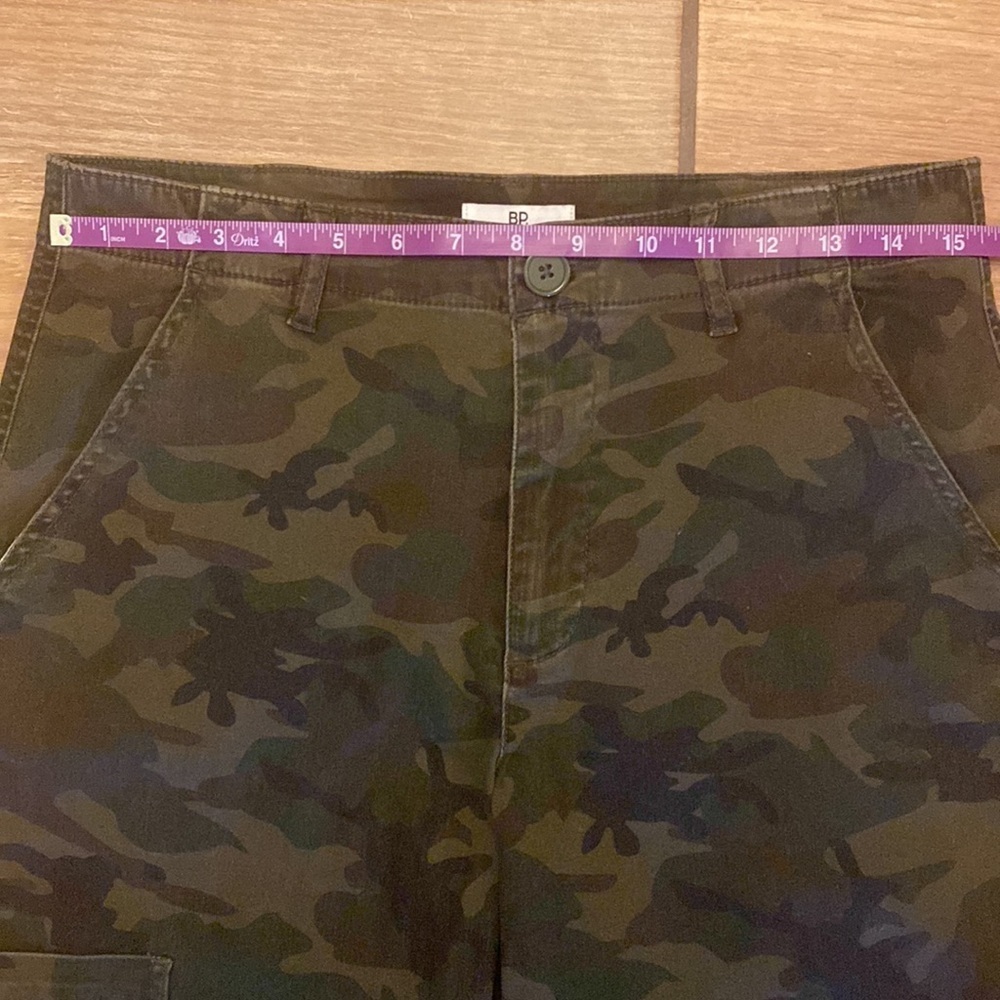 BP Cropped Camouflage 29 - Picture 8 of 8